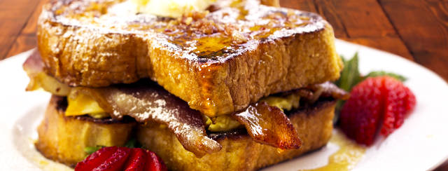 Ultimate French Toast Breakfast Sandwich Recipe with Bacon Syrup