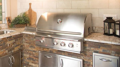 Northshore Backyard Living Outdoor Kitchen