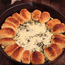 Homemade Spinach and Artichoke Skillet Dip